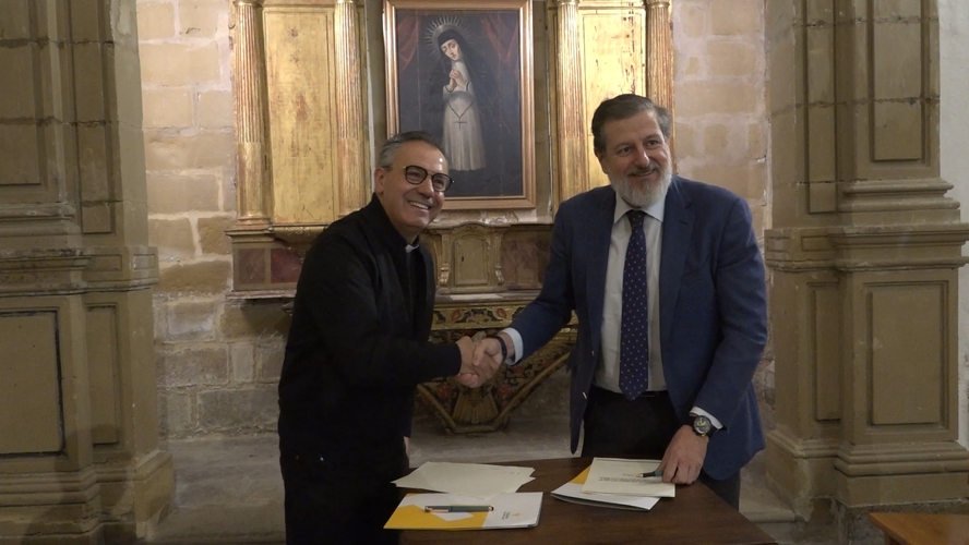La Fundación Caja Rural de Jaén impulsa la restauración de la mesa de altar de la iglesia de San Pablo de Baeza