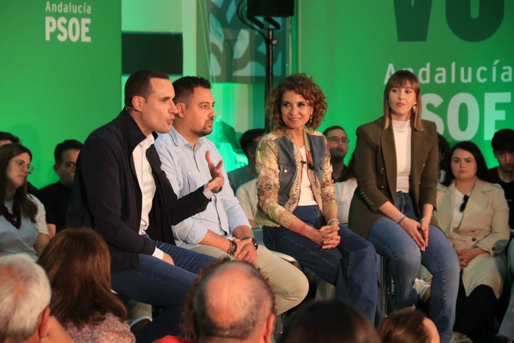 María Jesús Montero: “Vamos a ampliar plazas en la Universidad y a crear 30.000 nuevas en la FP”
