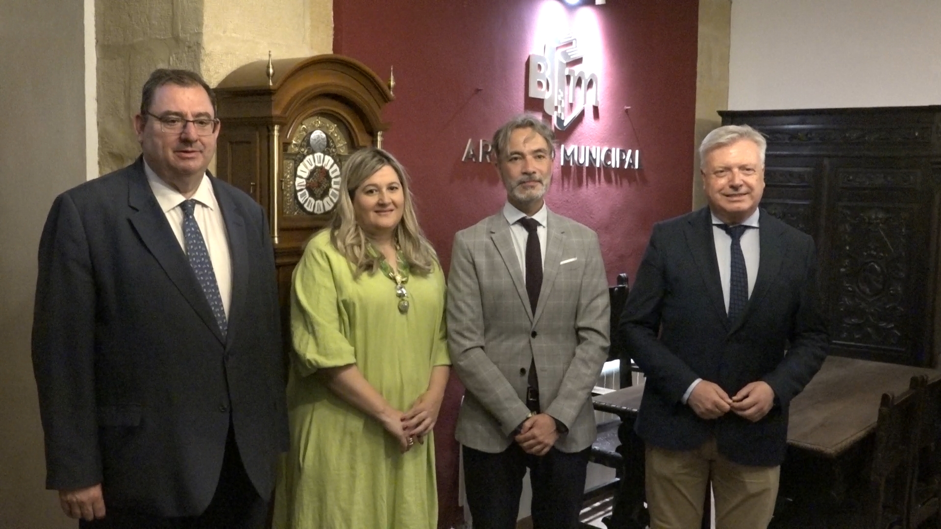 Baeza inaugura una exposicion con 14 documentos excepcionales restaurados por el Instituto Andaluz de Patrimonio Historico 1.677.1