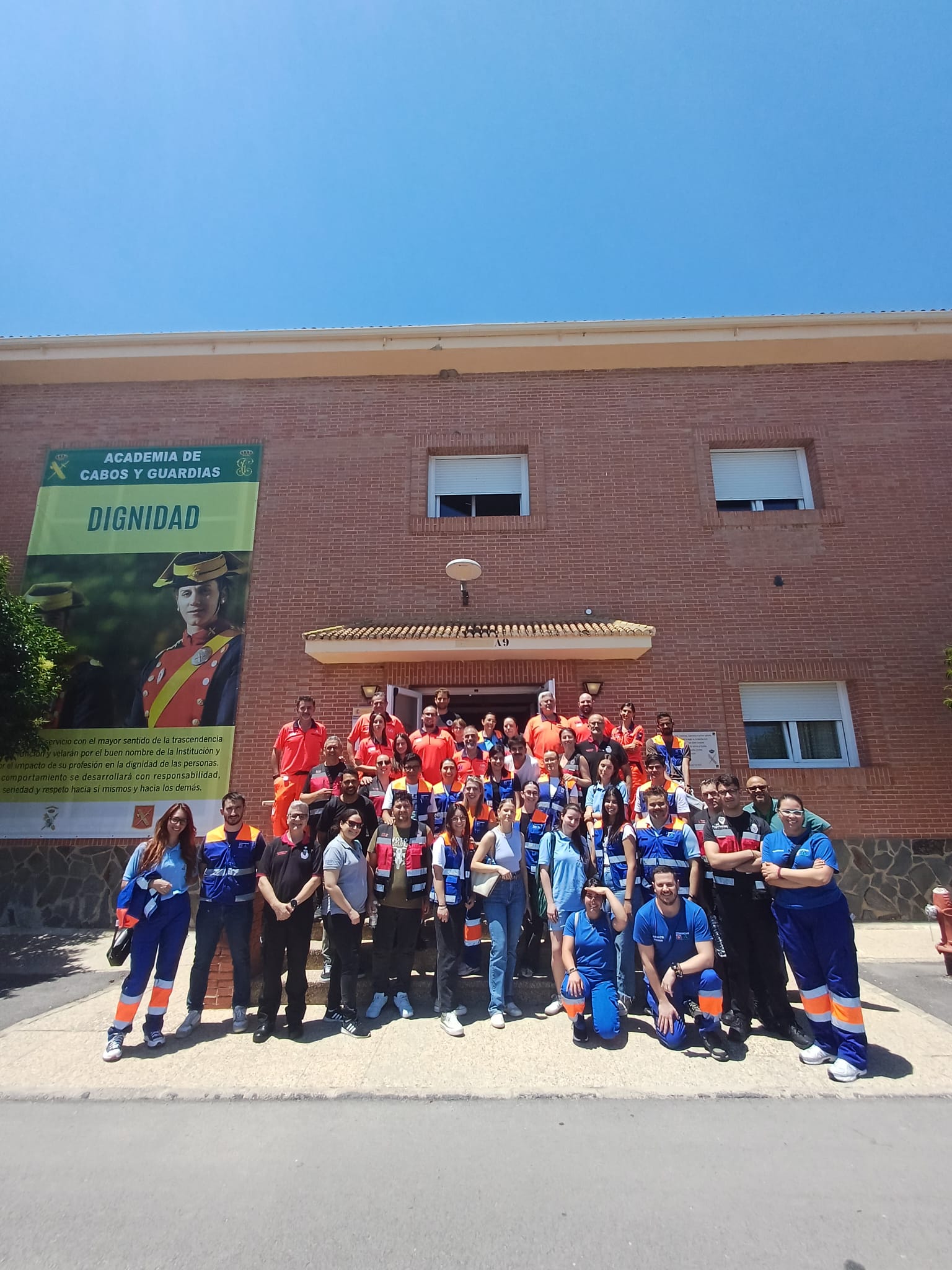 El 061 entrena en reanimación cardiopulmonar a cerca de 3.000 guardias civiles en Baeza