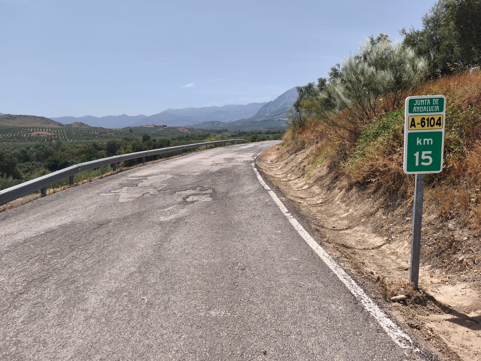 La Junta inicia la primera fase de obras de conservacion y mejora en la A 6104 que une Ubeda con Jimena y que conllevaran corte de trafico en la via