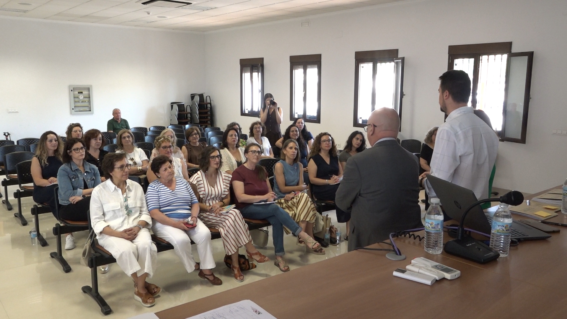 Mujeres cooperativistas refuerzan su liderazgo en una jornada formativa en Úbeda