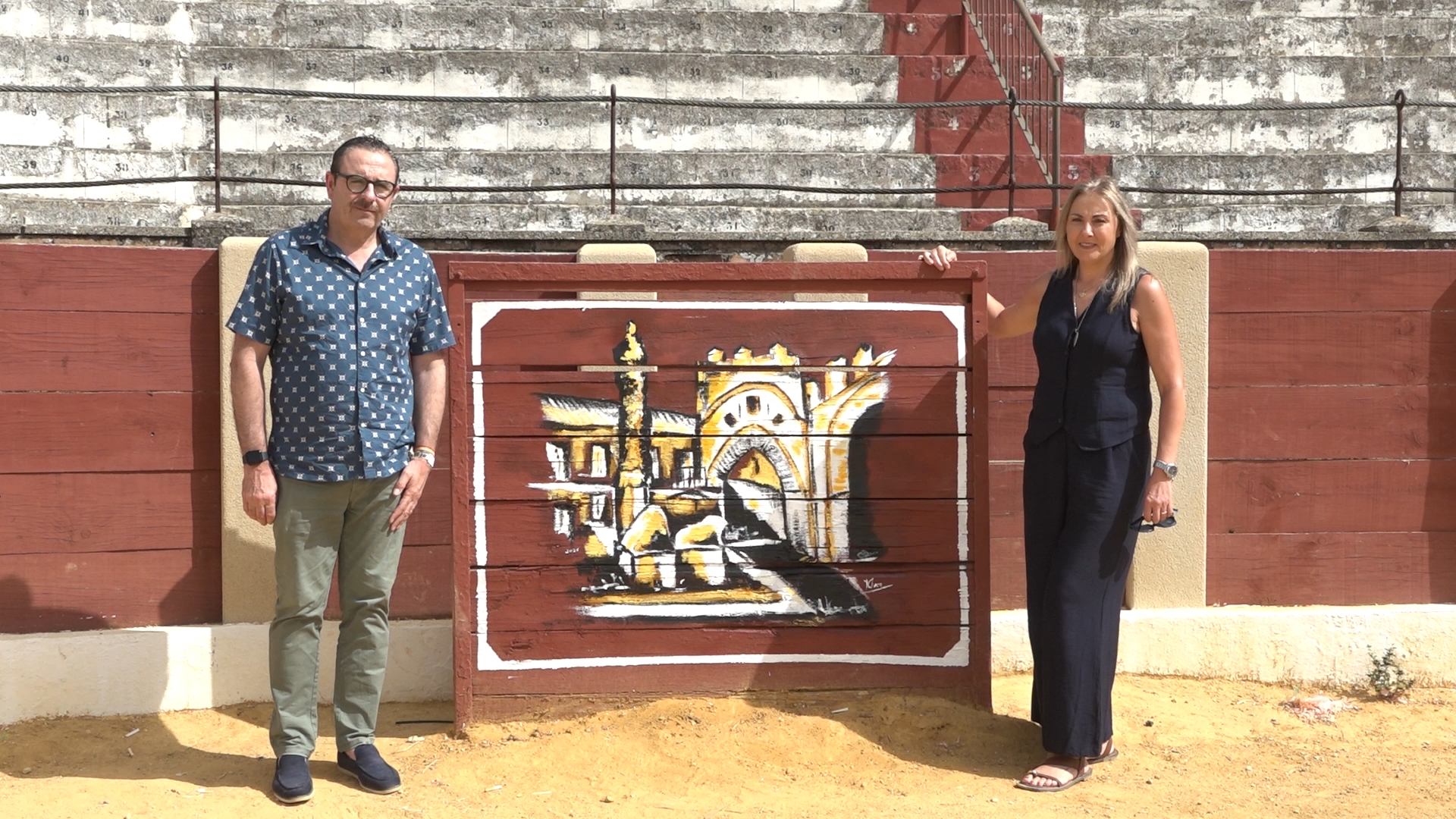Baeza presenta las nuevas ilustraciones artisticas de los burladeros de su plaza de toros ante la proxima Feria de Agosto 1.35.1