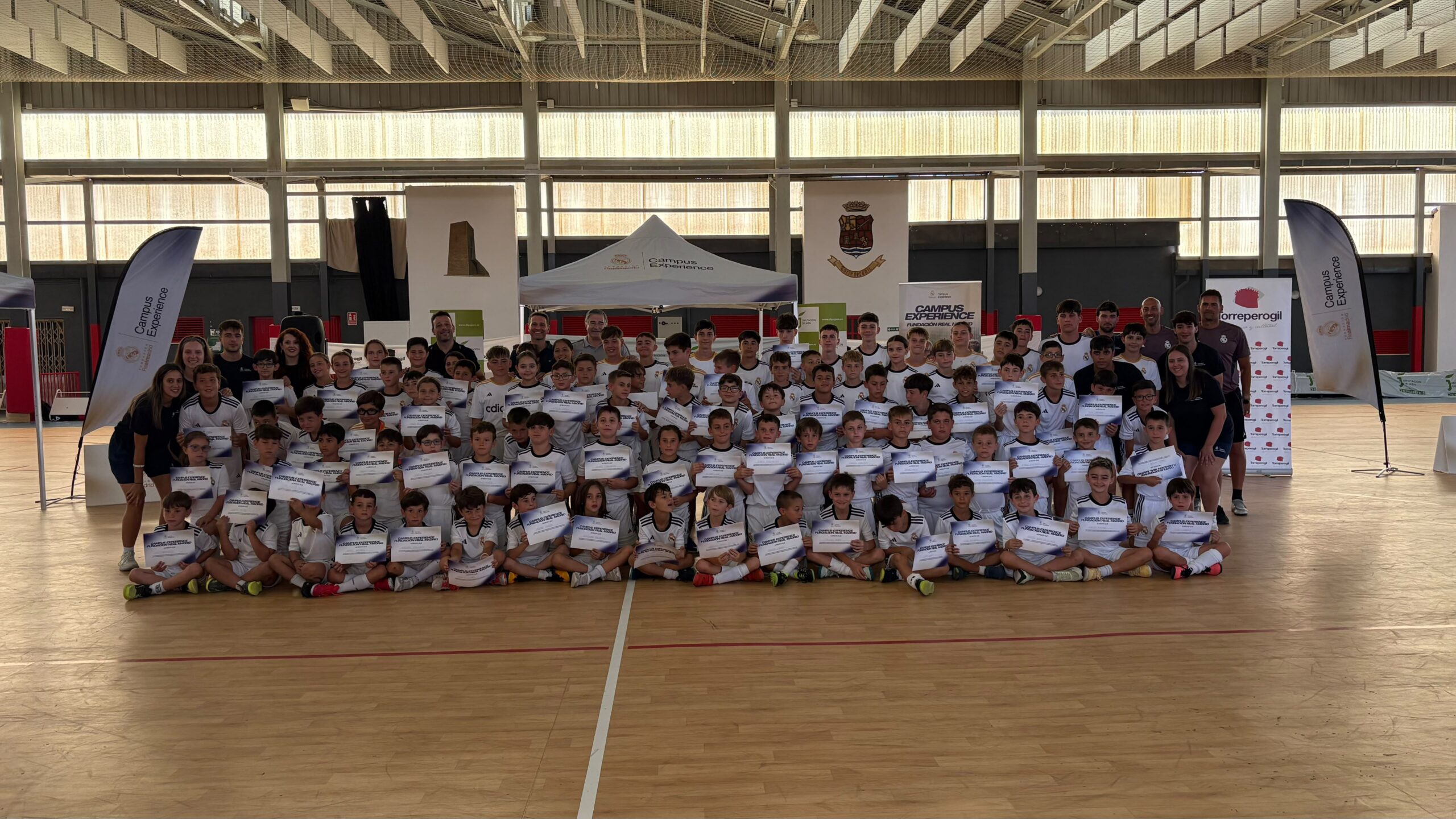 Javier Perales participa en la clausura del Campus de la Fundacion Real Madrid en Torreperogil scaled