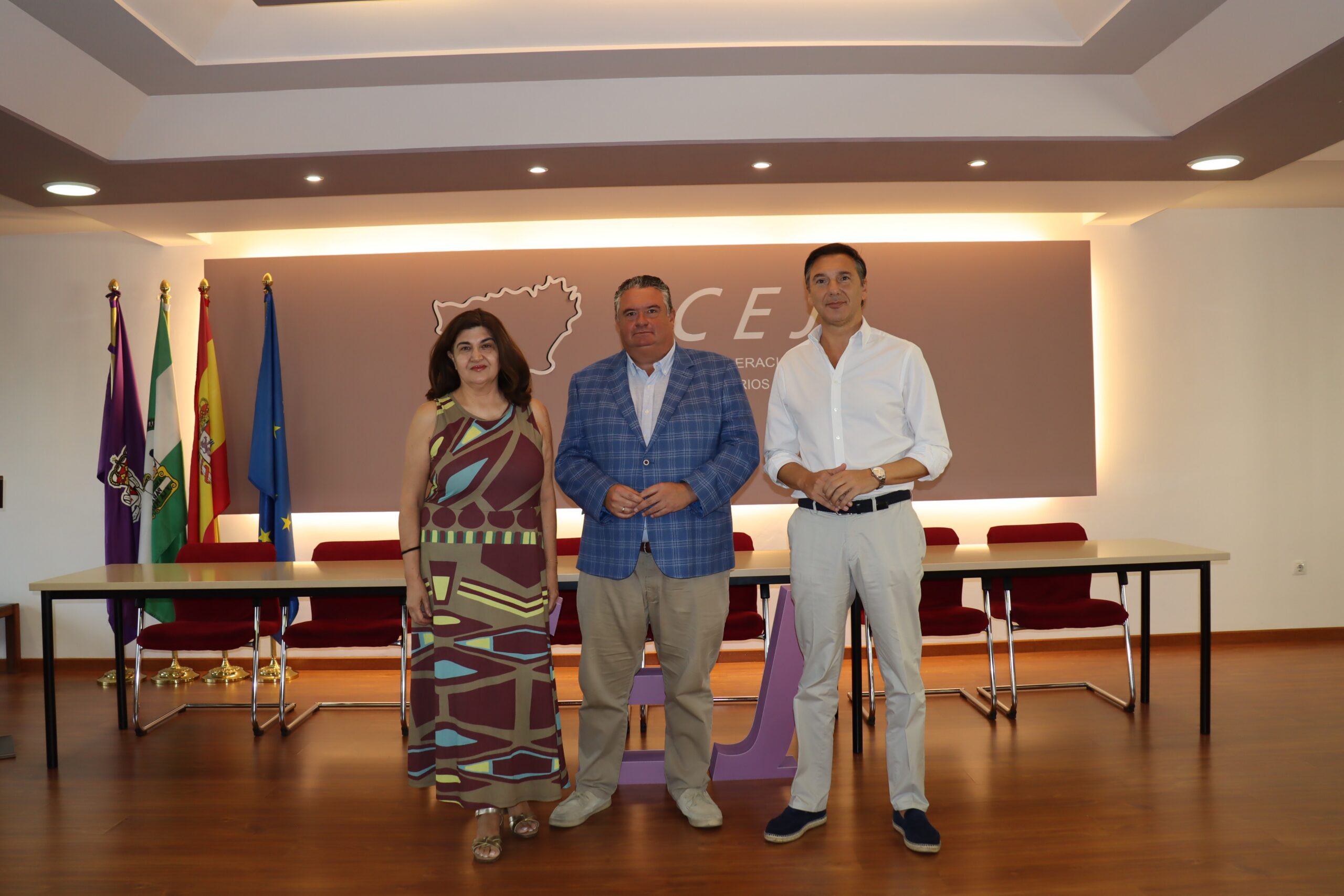 La CEJ recibe a la nueva presidente del banco de alimentos de Jaen scaled