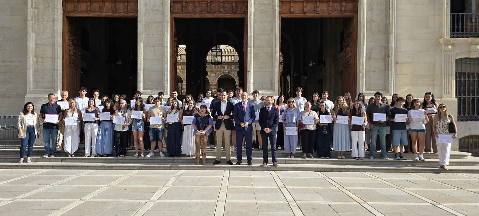 La Diputacion de Jaen refuerza la movilidad internacional del estudiantado de la UJA con la entrega de 67 becas