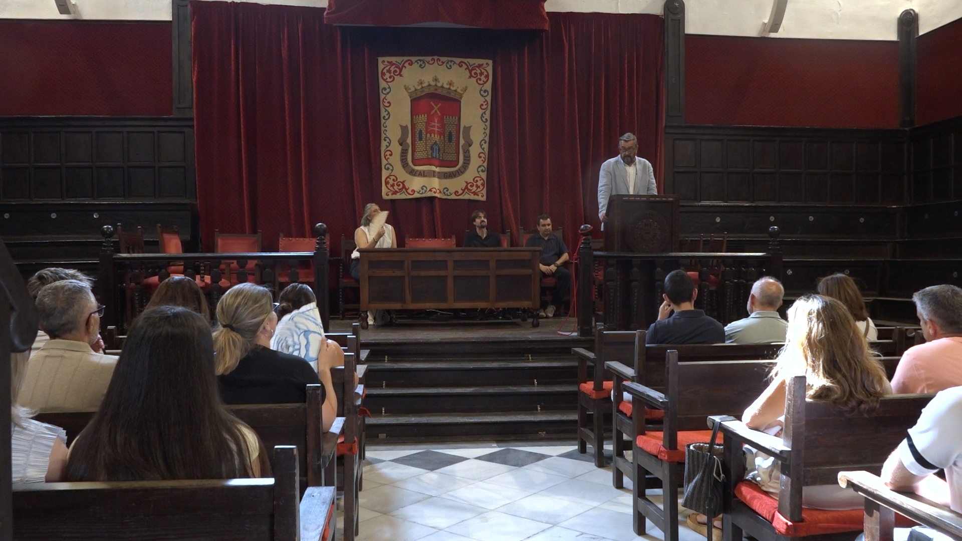 La Fundacion Emilio Garrido Perez entrega 17 becas a jovenes de Baeza para iniciar estudios universitarios 2.18.1