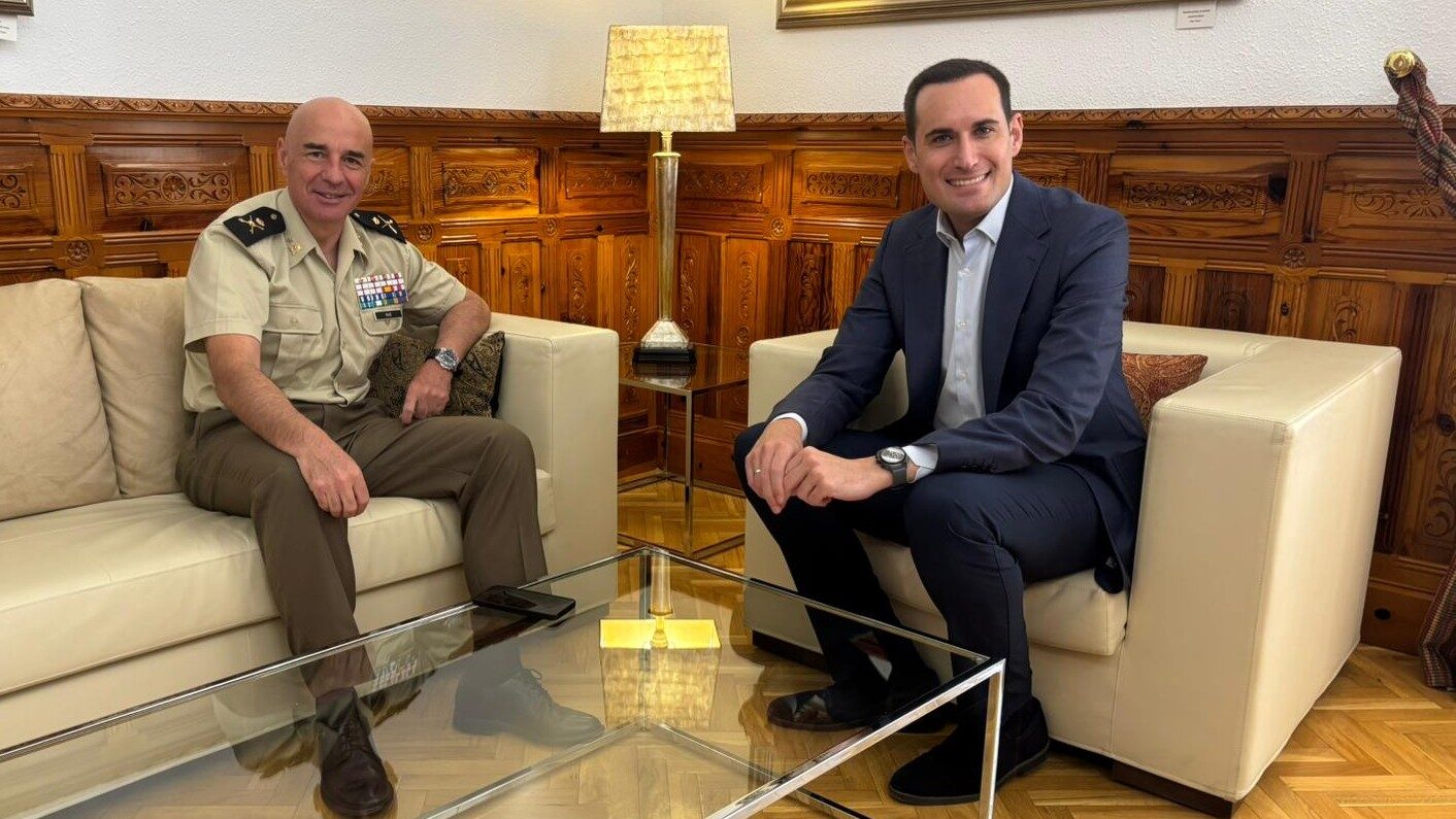Reunion con el General de Brigada de Cordoba Fernando Ruiz 1 e1782920495504