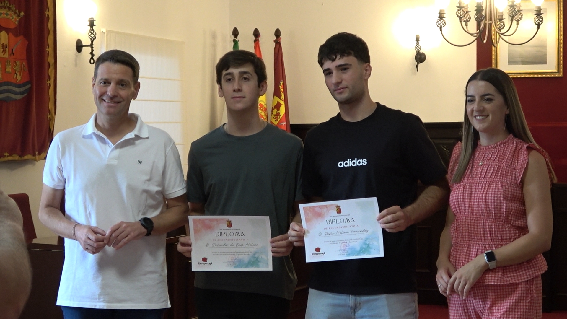 Torreperogil premia la excelencia academica de sus mejores estudiantes de Bachillerato 2.6.1