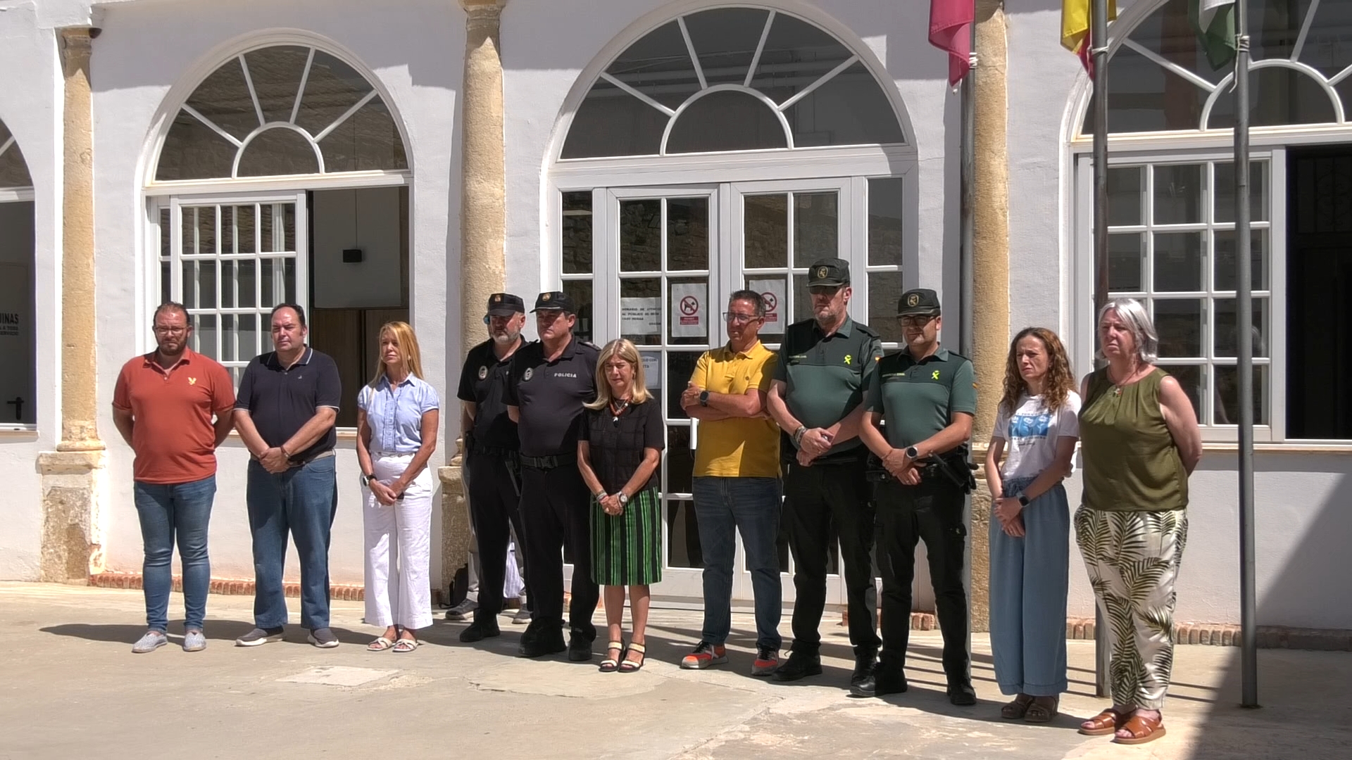 Úbeda guarda un minuto de silencio en solidaridad con las víctimas del incendio de Los Gallardos 3 Ubeda guarda un minuto de silencio en solidaridad con las victimas del incendio de Los Gallardos 2.15.2