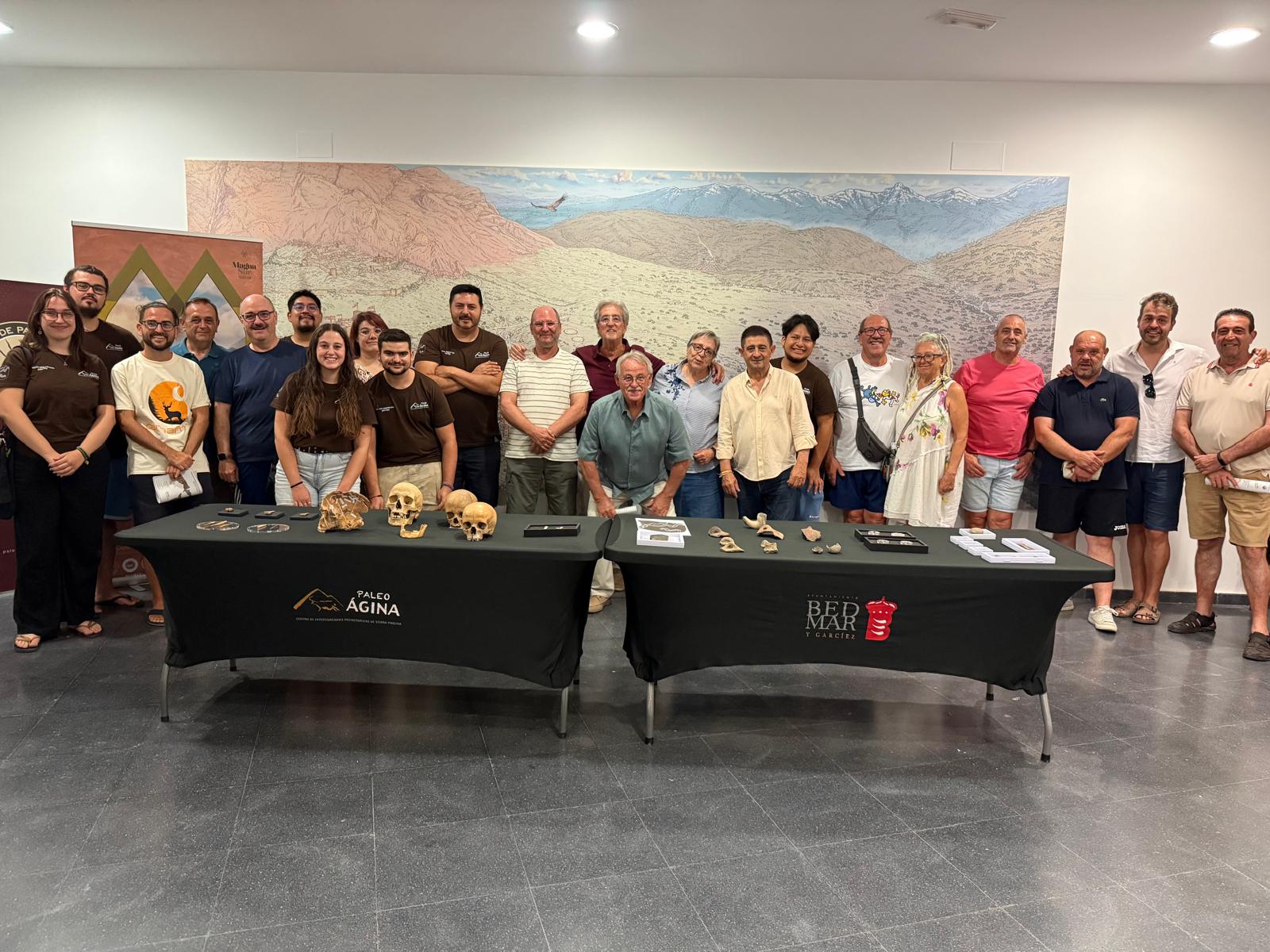 Descubierta la primera representacion grafica de Sierra Magina de 5.000 anos de antiguedad en el Curso de Arqueologia del Cuaternario