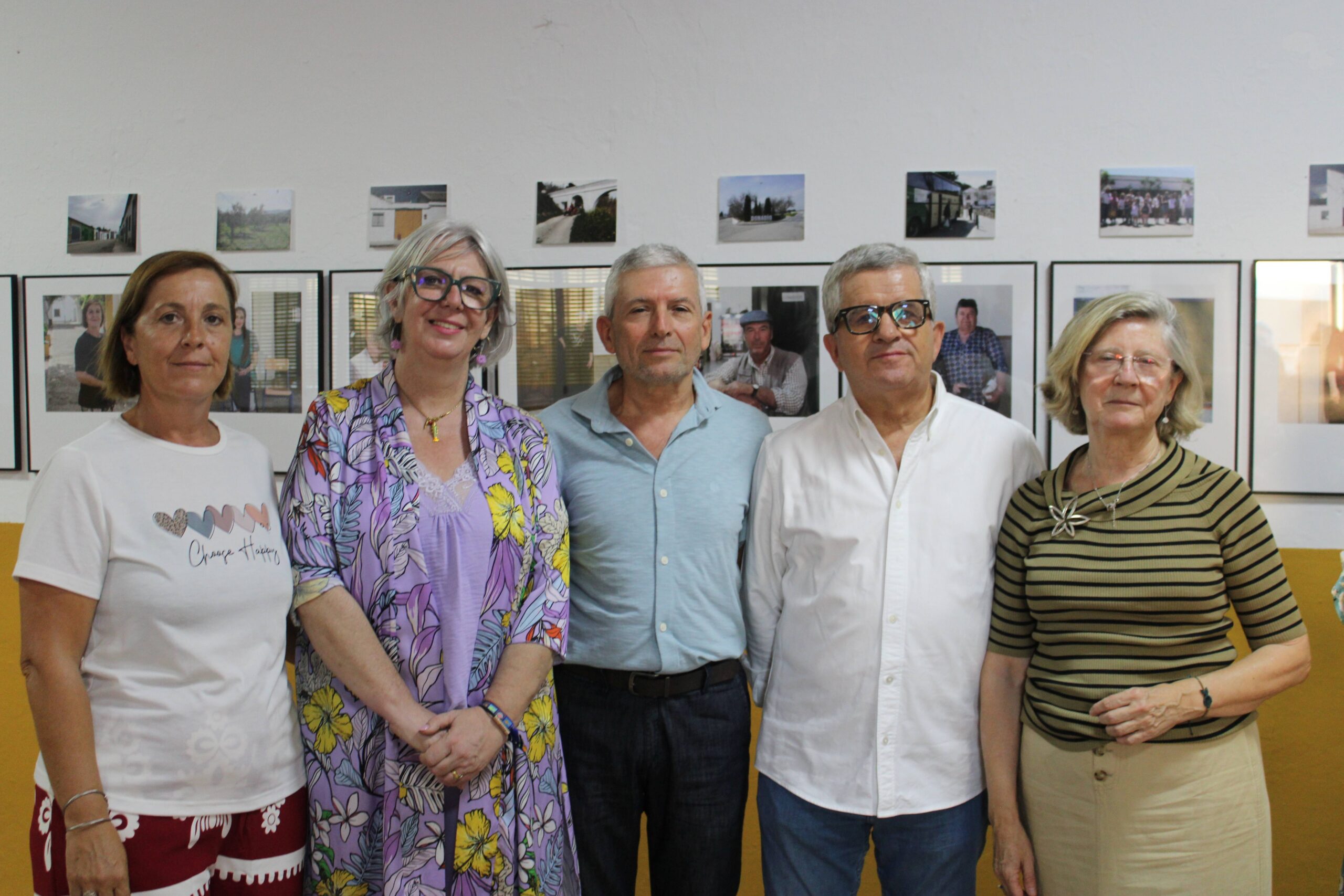 El Donadio rinde homenaje a su identidad y a sus vecinos con la Exposicion Fotografica El Donadio y su gente scaled