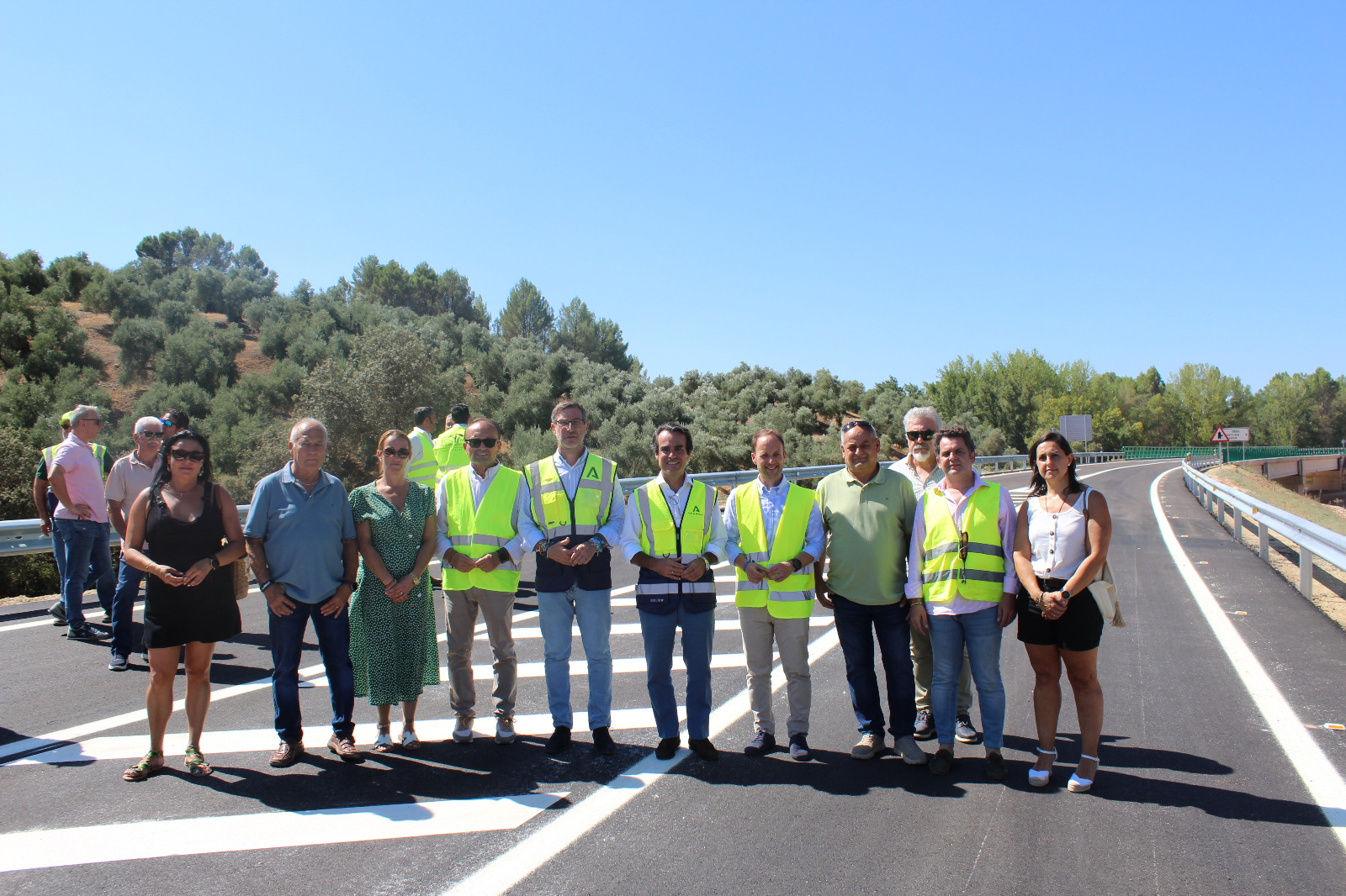 La Junta inaugura el puente del Aguadero sobre la A 317 en Jaen tras una inversion de siete millones