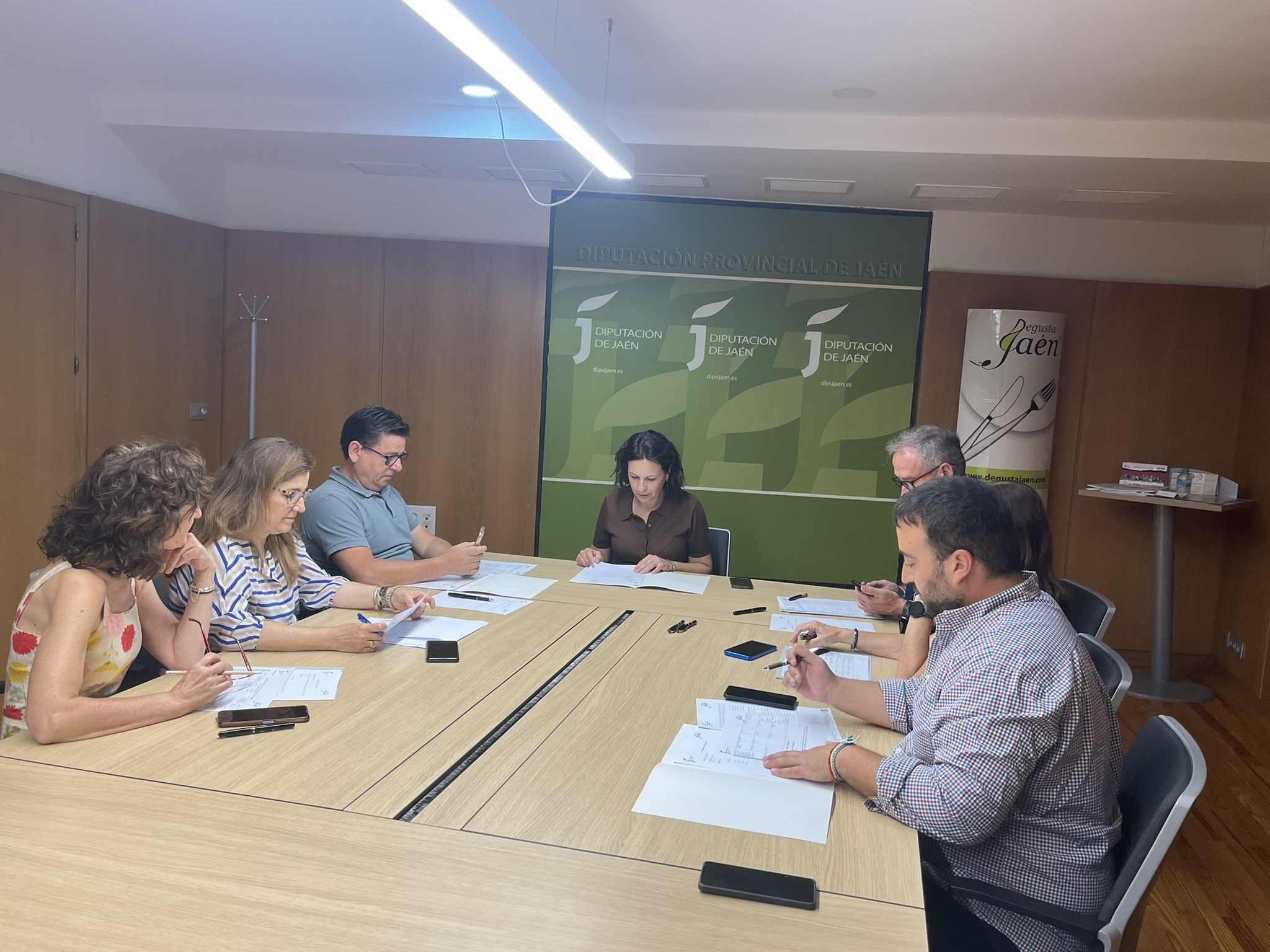 Otras nueve empresas obtienen la marca Degusta Jaen de la Diputacion que ya suma 309 firmas adheridas