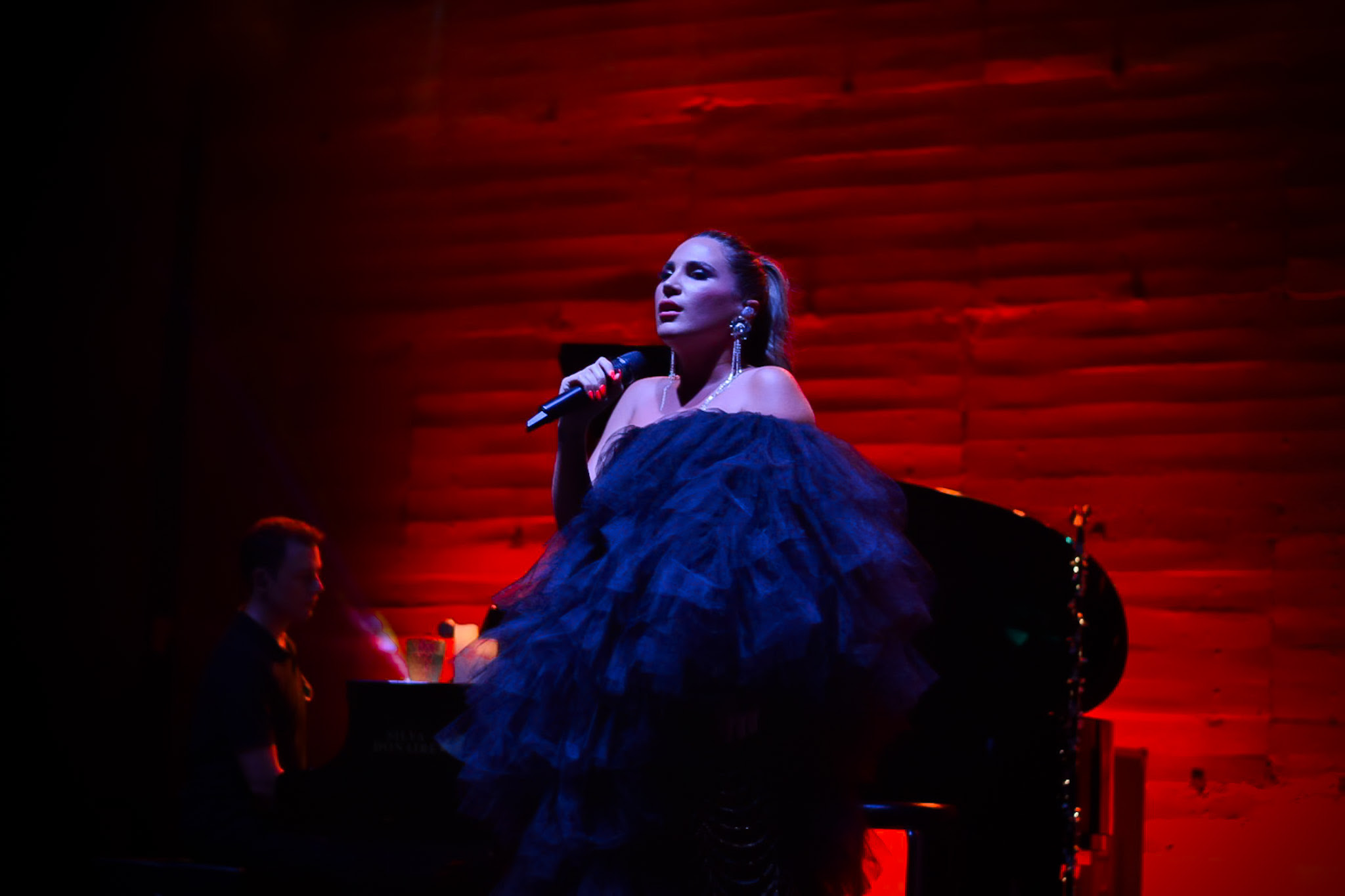 Laura Gallego inaugurará la IX edición de ‘Renacimiento a la luz de las velas’ en Baeza con su espectáculo ‘Piano y voz’
